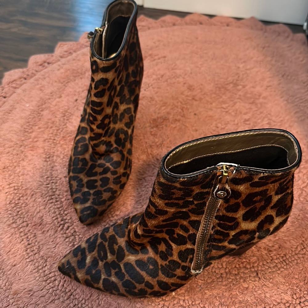 Anne Klein bootie size 5 women’s